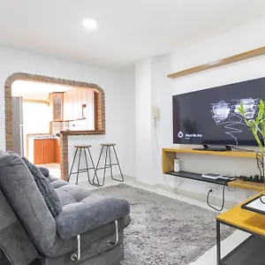 Apartamento El Corazon Del Barrio Laureles, Medellín