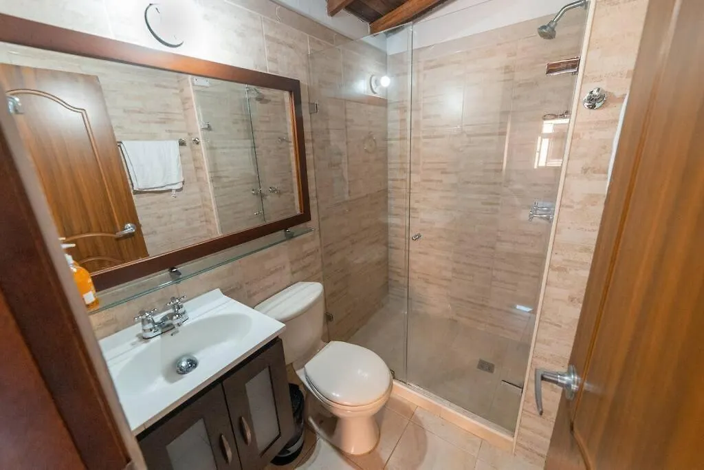 Apartamento Familiar De 3 Habitaciones Mlb401 Μεντεγίν