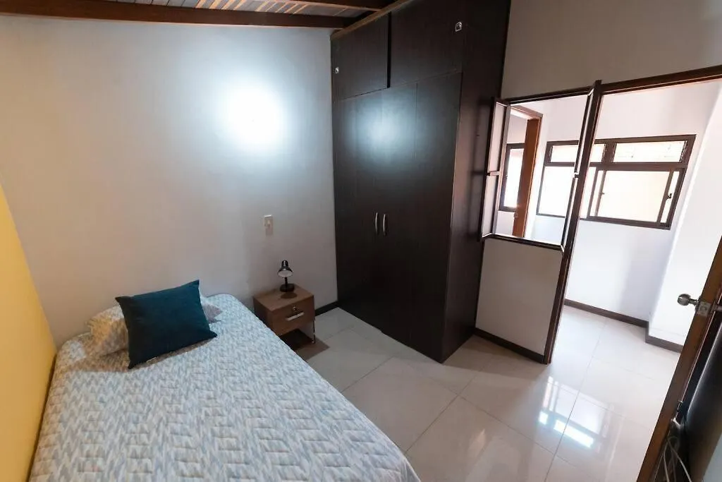 Apartamento Familiar De 3 Habitaciones Mlb401 Μεντεγίν