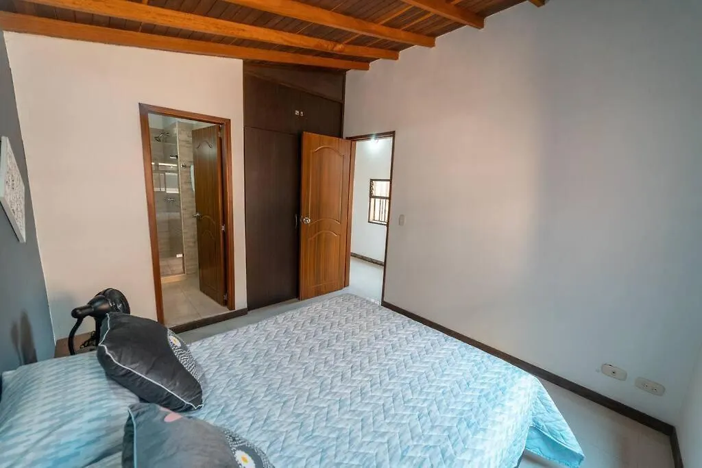 Διαμέρισμα Apartamento Familiar De 3 Habitaciones Mlb401 Μεντεγίν